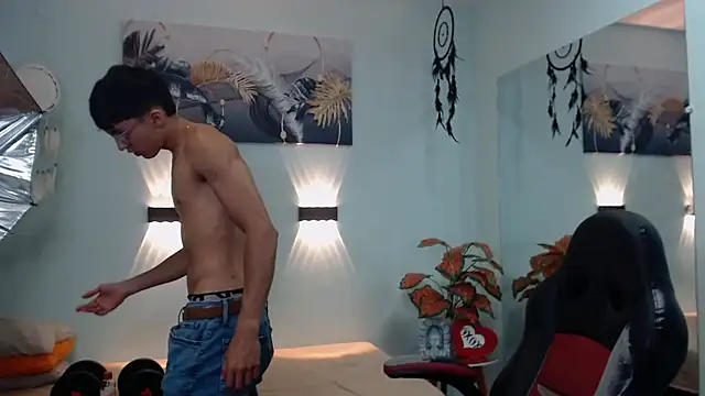 jeremy job online show from February 19, 11:39 am