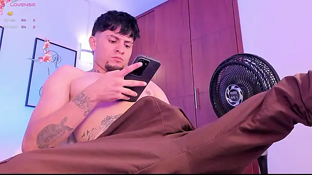 vaalentiino online show from February 20, 6:19 am