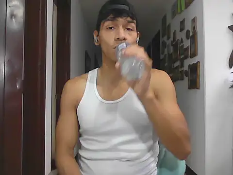 Patrick3 5556 online show from April 11, 12:09 pm