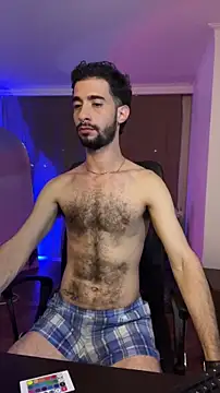  YOURHERO online show from December 18, 2:18 am