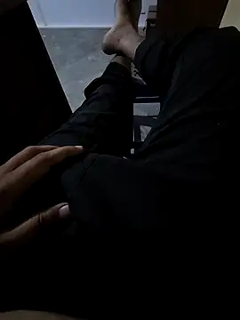 SHARIF12123 online show from April 14, 4:39 pm