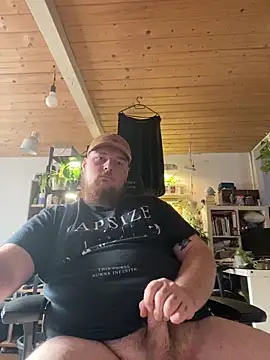 YoursxTruly online show from December 16, 11:39 am