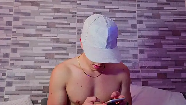 maxxcooper1 online show from March 23, 6:47 pm