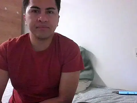 sweetpinoy2027 online show from February 13, 4:56 pm