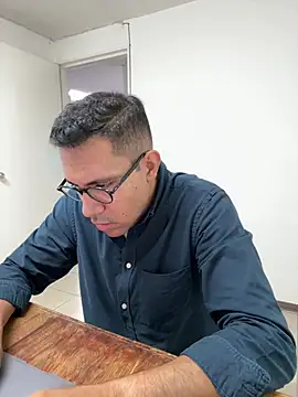 AdrianGarcia89 online show from June 4, 1:22 am