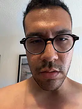 AdrianGarcia89 online show from June 7, 11:44 pm