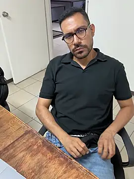 AdrianGarcia89 online show from May 19, 1:56 am