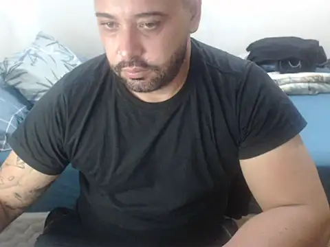 drlluis online show from January 31, 10:52 pm