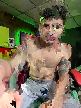 JustynAle2025 online show from January 7, 4:06 am