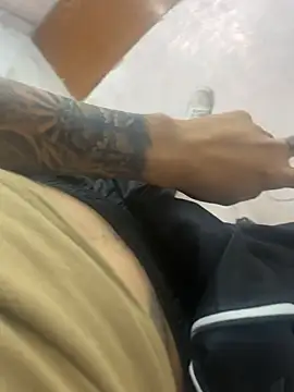 mamitasirena online show from December 18, 9:55 pm