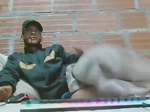 Alphamaster 92 online show from January 12, 11:20 pm