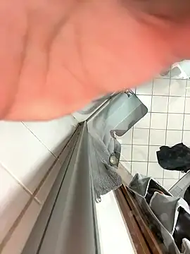 hamsterbi2002 online show from January 9, 5:29 pm