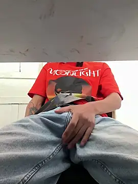 Latin Paisa Boy online show from April 12, 8:21 pm