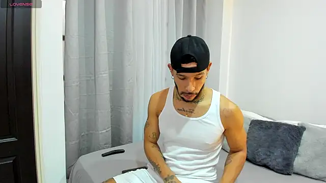 Jeisonmillan  online show from January 6, 11:58 am