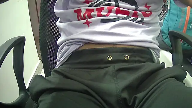 KneelForAlpha online show from January 15, 9:17 pm