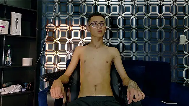 asher lux online show from February 9, 7:40 pm