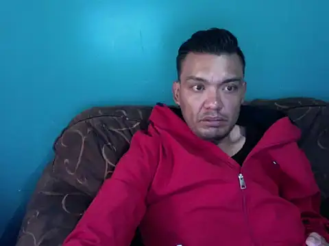 latinomoreno95 online show from January 12, 9:19 pm