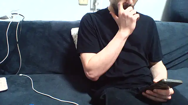 KaelNox online show from April 3, 6:10 am