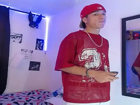 YourSecretCraving online show from February 17, 3:27 am