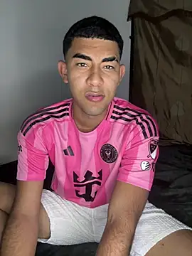 youngalexofficial online show from April 15, 3:39 am