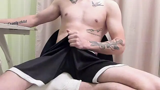 whiiteboy online show from January 9, 3:06 pm