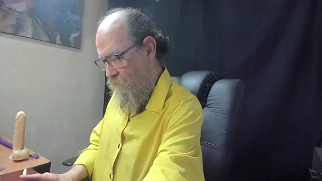 Uncle Hottie online show from March 26, 10:36 pm