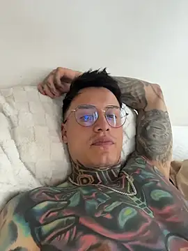 Chrissblack online show from February 24, 5:57 pm