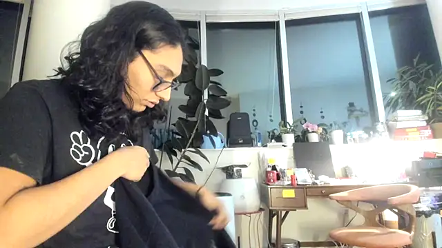 Longhairdaddy online show from January 9, 5:13 am