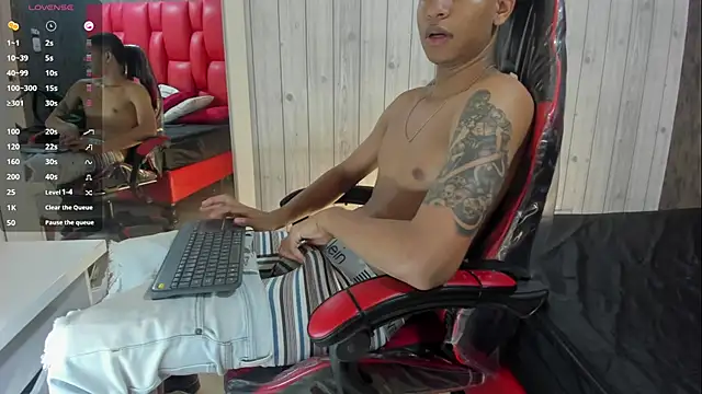  erick j online show from April 4, 8:17 pm