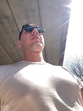 allee2206 online show from March 23, 10:43 am