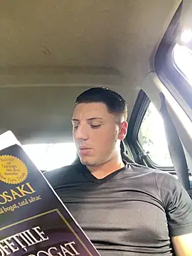 allee2206 online show from April 21, 7:36 am