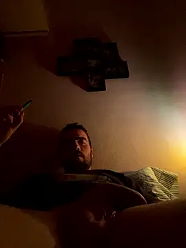 Apalancado94 online show from January 8, 10:15 pm