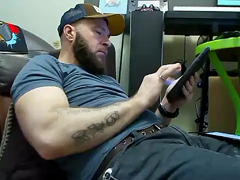 Numba1dad  online show from February 15, 4:04 pm