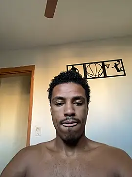 LorenzoBlack27 online show from May 30, 8:31 pm