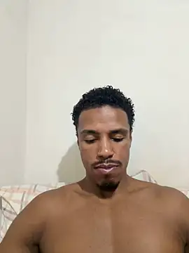 LorenzoBlack27 online show from May 25, 1:34 am