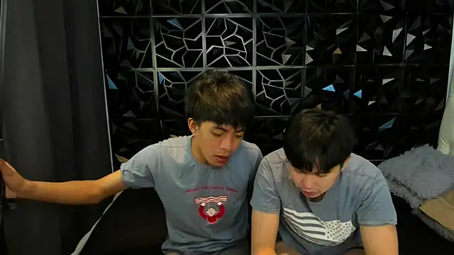 davincihugecock online show from March 20, 4:55 pm