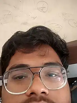 chubbot2119 online show from January 8, 5:56 am