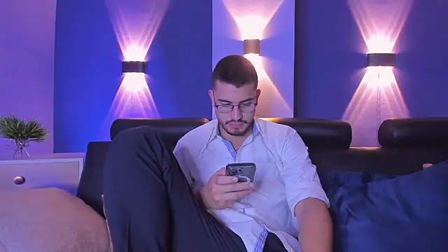 Jay Grip online show from March 11, 7:54 pm