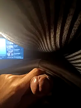 itsRavisingh082 online show from January 12, 4:55 pm