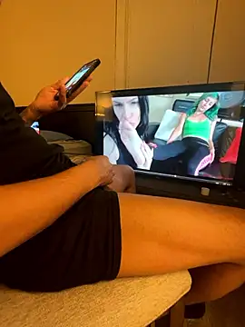 Ilovewhitefeeet online show from January 10, 7:02 am