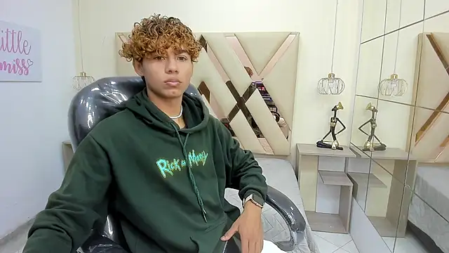 Anyelo Twink online show from March 3, 7:43 pm