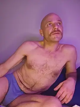 FrankieFuckMe online show from May 24, 7:53 pm
