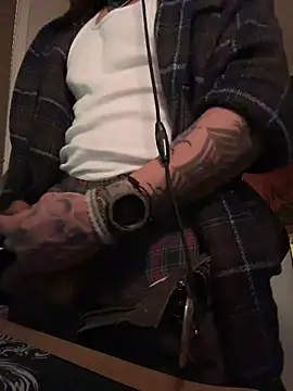 JoeyBlazy online show from April 6, 4:46 am