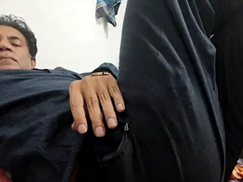 Aafreen999 online show from January 15, 2:31 pm