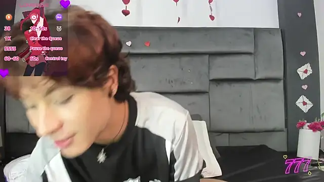 Liam Grant online show from February 23, 6:42 pm