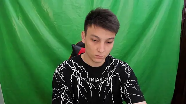 Justin time111 online show from April 13, 8:37 am