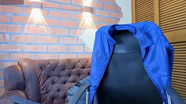 mister eithan online show from March 11, 2:29 am