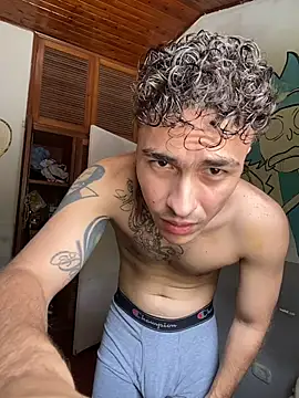 vanilla Kush online show from June 19, 4:45 pm