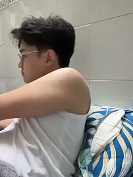 Kami Kazo online show from April 11, 4:21 pm