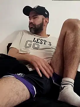 hairyandbigmann online show from February 5, 2:35 pm